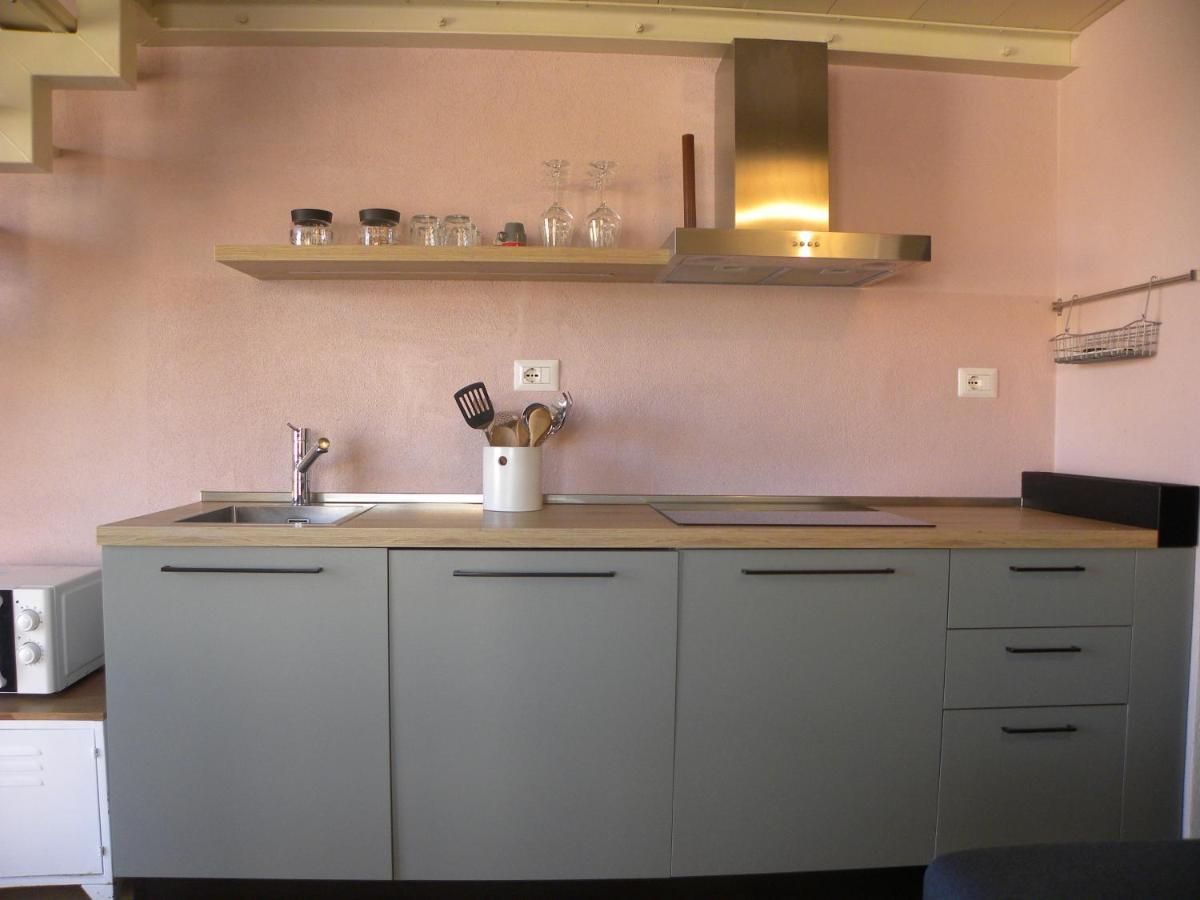 Petra Magica Apartment San Pantaleo Ngoại thất bức ảnh