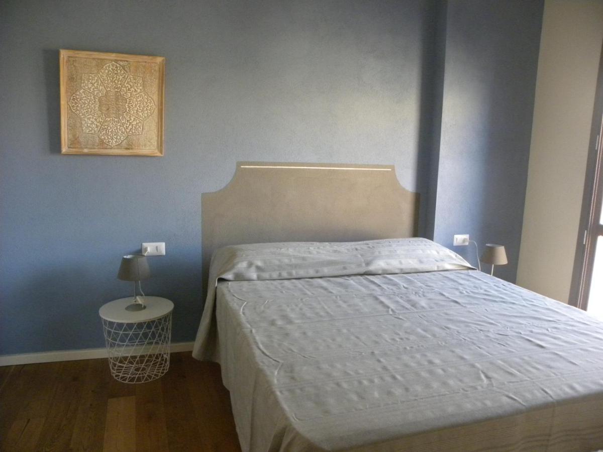 Petra Magica Apartment San Pantaleo Ngoại thất bức ảnh